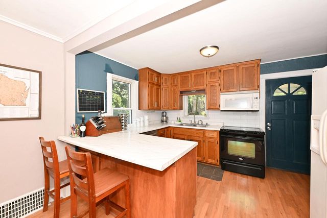 20516 Good Hope ROAD, Lannon, WI 53046