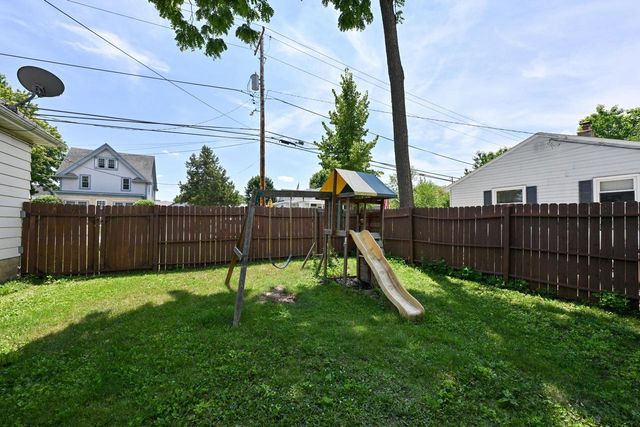 20516 Good Hope ROAD, Lannon, WI 53046