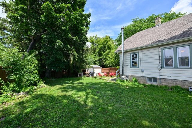 20516 Good Hope ROAD, Lannon, WI 53046