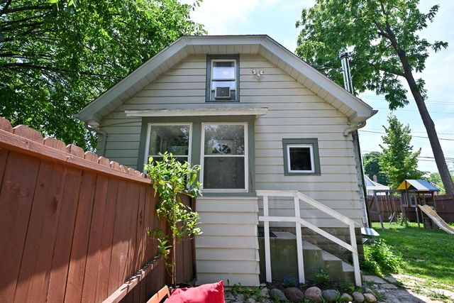 20516 Good Hope ROAD, Lannon, WI 53046