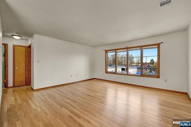 61 Eastern Way 3, Rutherford, NJ 07070