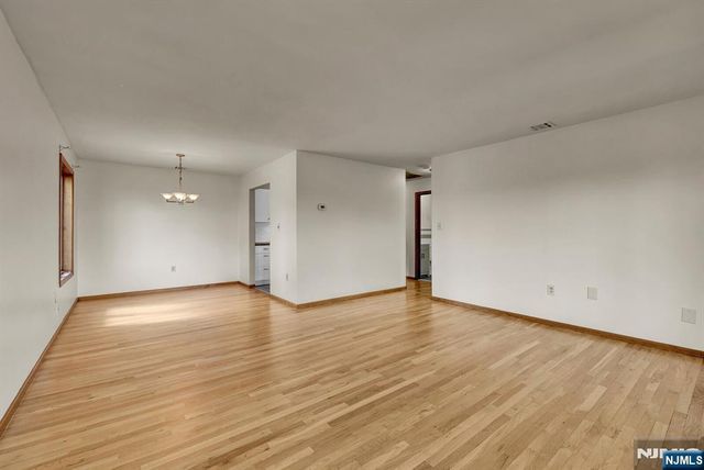 61 Eastern Way 3, Rutherford, NJ 07070