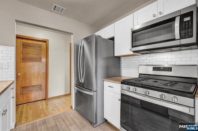 61 Eastern Way 3, Rutherford, NJ 07070