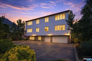 61 Eastern Way 3, Rutherford, NJ 07070