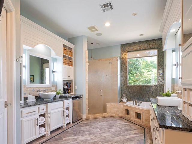 3325 Winding Creek Circle, Edmond, OK 73034