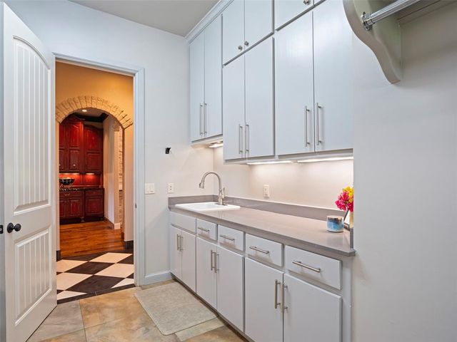 3325 Winding Creek Circle, Edmond, OK 73034