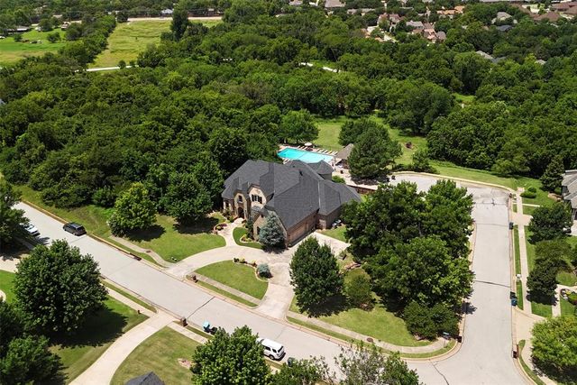 3325 Winding Creek Circle, Edmond, OK 73034