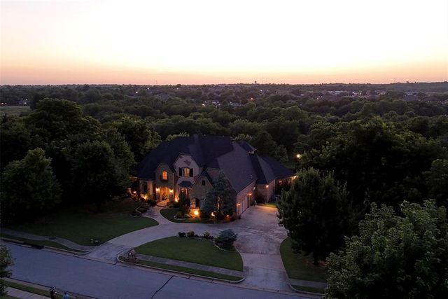 3325 Winding Creek Circle, Edmond, OK 73034