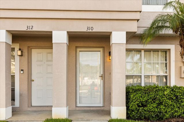 310 KENSINGTON LAKE CIRCLE, Brandon, FL 33511