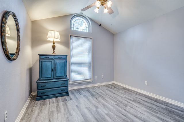 646 Rickey Canyon Avenue, Desoto, TX 75115