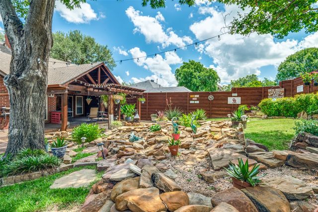 646 Rickey Canyon Avenue, Desoto, TX 75115