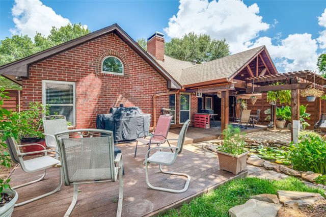646 Rickey Canyon Avenue, Desoto, TX 75115