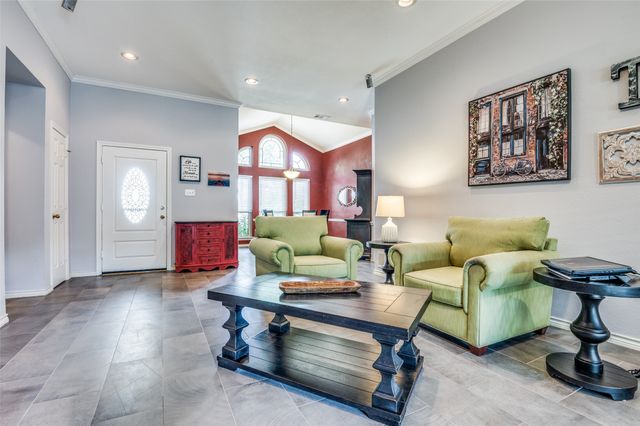 646 Rickey Canyon Avenue, Desoto, TX 75115