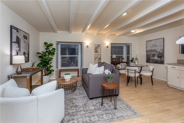 405 N Brighton, Burbank, CA 91506