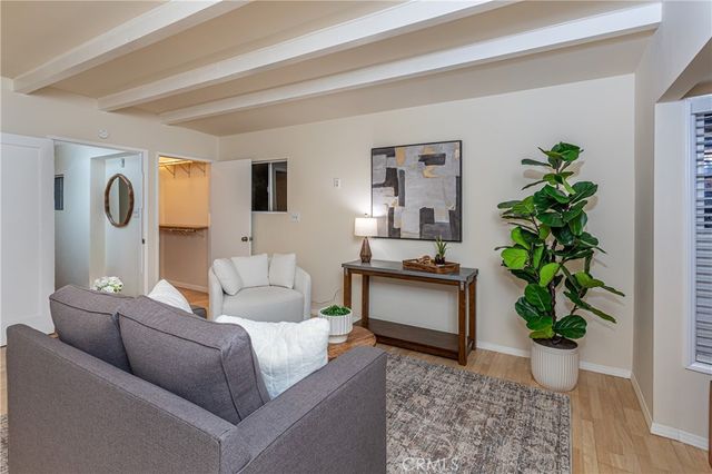 405 N Brighton, Burbank, CA 91506