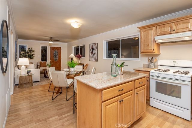 405 N Brighton, Burbank, CA 91506