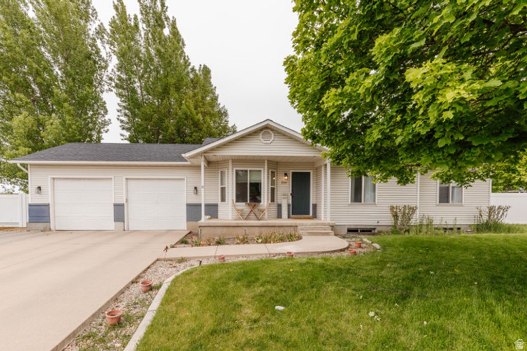 Image 1 of property listing at 220 S 425 W, Providence, UT 84332