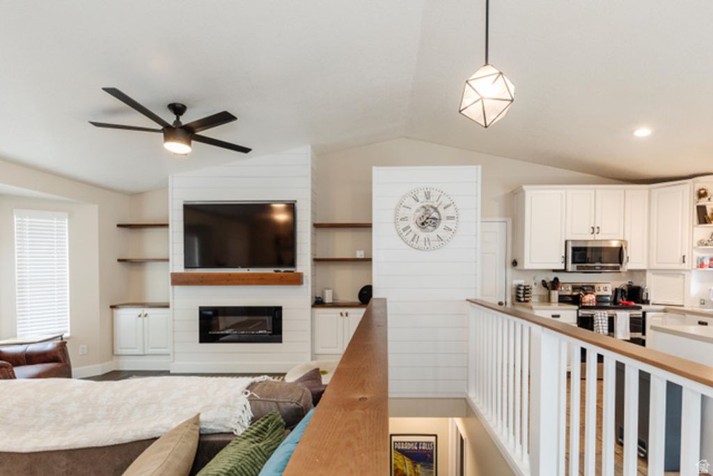 Image 13 of property listing at 220 S 425 W, Providence, UT 84332