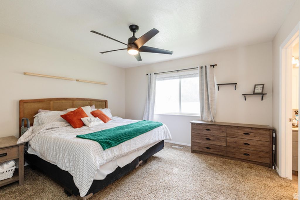 Image 14 of property listing at 220 S 425 W, Providence, UT 84332