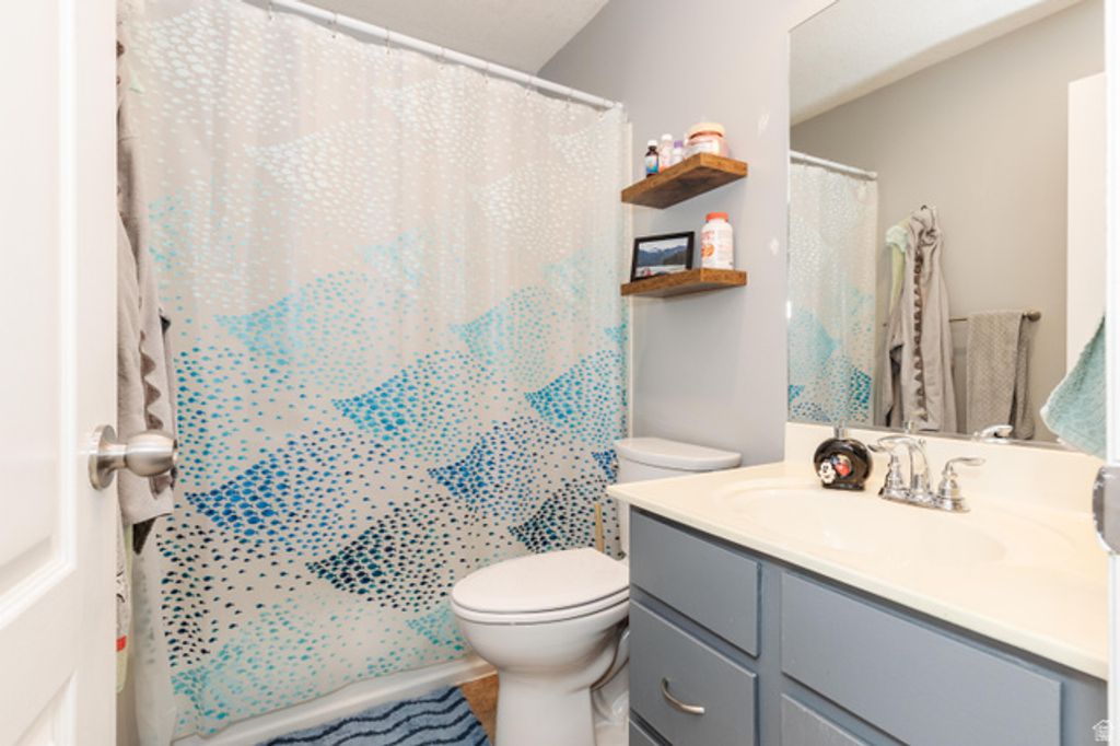 Image 17 of property listing at 220 S 425 W, Providence, UT 84332