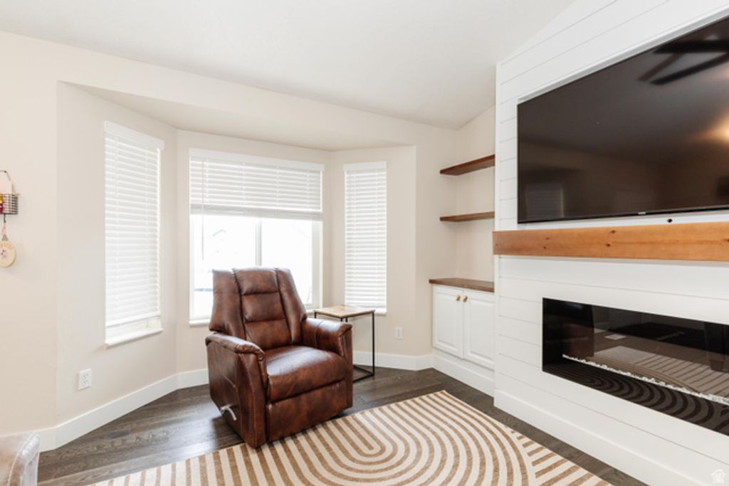 Image 6 of property listing at 220 S 425 W, Providence, UT 84332