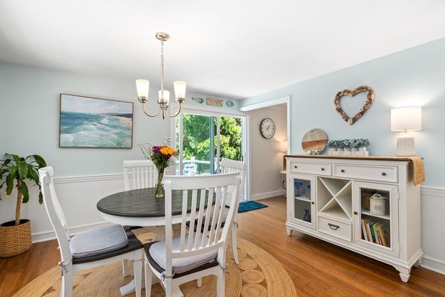 15 Dwight Ave, Plymouth, MA 02360