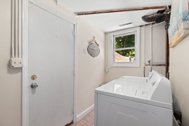 15 Dwight Ave, Plymouth, MA 02360