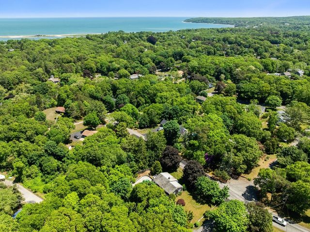 15 Dwight Ave, Plymouth, MA 02360