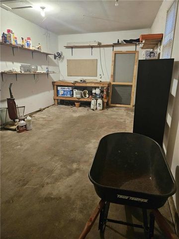 7334 NE 51st Street, Kansas City, MO 64119