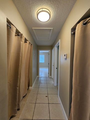 4876 ORLEANS Court A, Haverhill, FL 33415