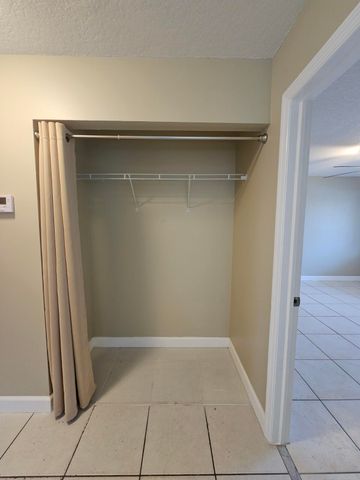 4876 ORLEANS Court A, Haverhill, FL 33415
