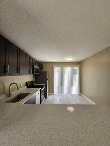4876 ORLEANS Court A, Haverhill, FL 33415