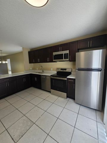 4876 ORLEANS Court A, Haverhill, FL 33415