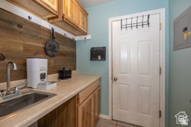 1250 N LEWIS PEAK DR, Ogden, UT 84404