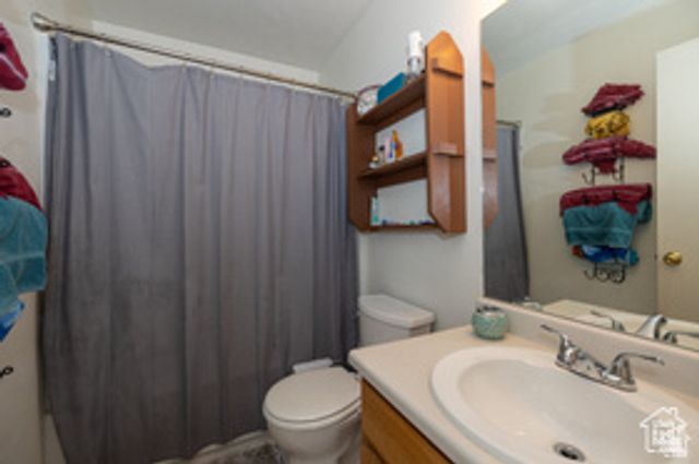 1250 N LEWIS PEAK DR, Ogden, UT 84404