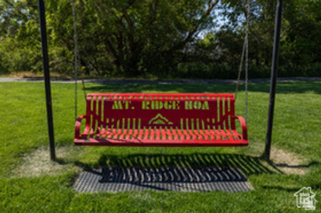 1250 N LEWIS PEAK DR, Ogden, UT 84404