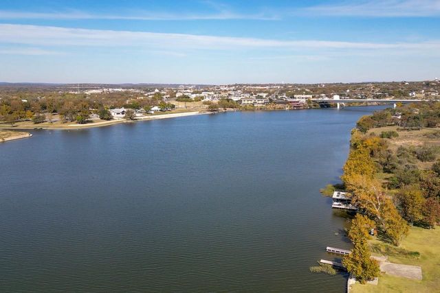 528 Bendito WAY, Marble Falls, TX 78654
