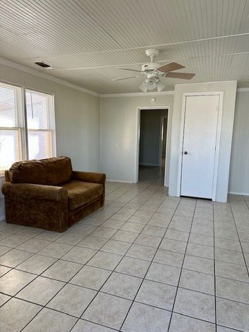 411 W Callaghan, Fort Stockton, TX 79735