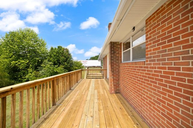 1176 Parkway Drive, Salyersville, KY 41465