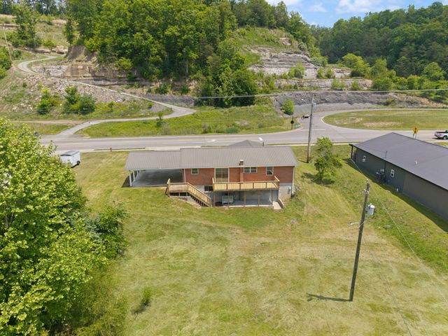 1176 Parkway Drive, Salyersville, KY 41465