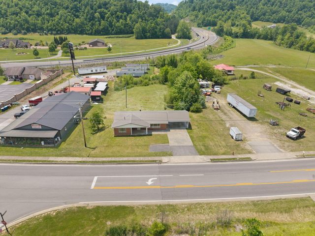 1176 Parkway Drive, Salyersville, KY 41465