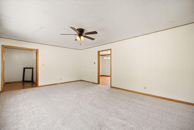 1176 Parkway Drive, Salyersville, KY 41465