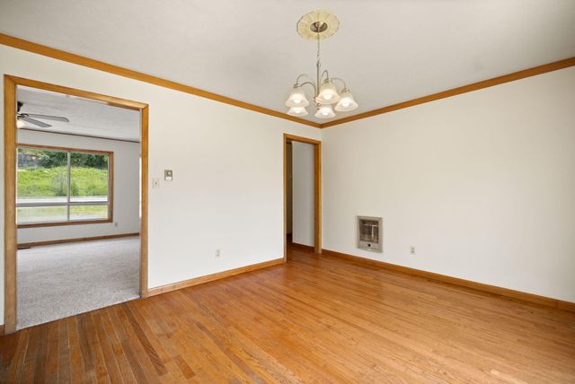1176 Parkway Drive, Salyersville, KY 41465