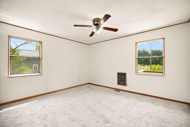 1176 Parkway Drive, Salyersville, KY 41465