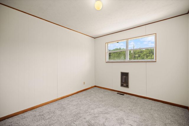 1176 Parkway Drive, Salyersville, KY 41465