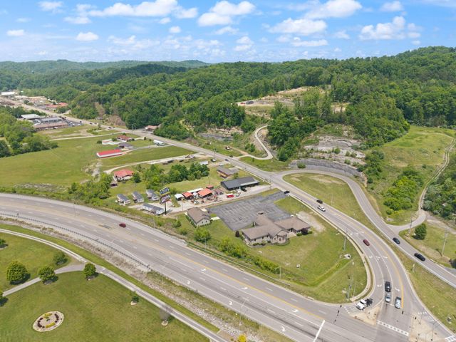 1176 Parkway Drive, Salyersville, KY 41465