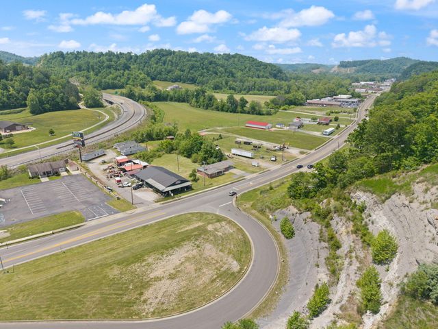 1176 Parkway Drive, Salyersville, KY 41465