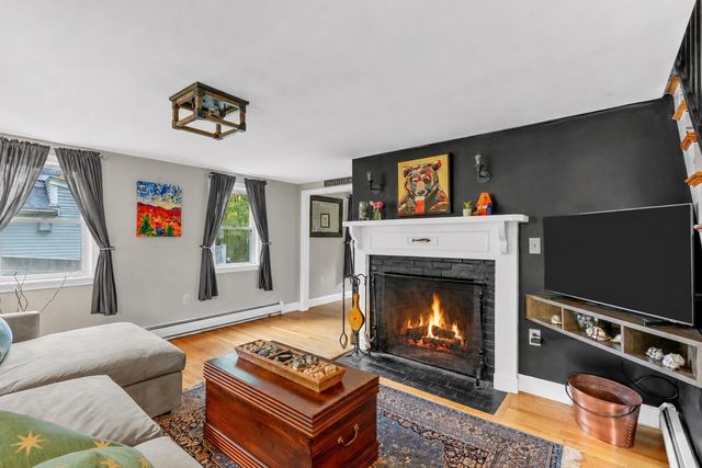 101 Booth Hill Rd, Scituate, MA 02066