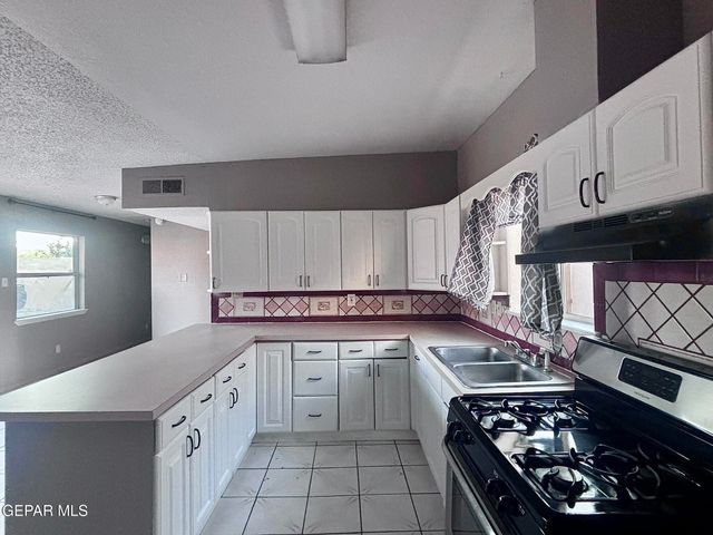 7952 San Jose Road B, El Paso, TX 79915