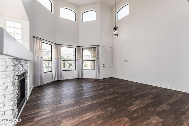 18609 W ONYX Avenue, Waddell, AZ 85355